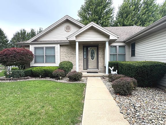 2nd image of 1559 Jennifer Dr