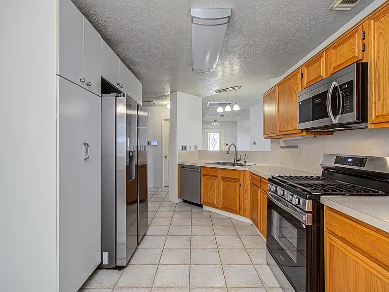11222 E Travelers Way Cir — Photo 16