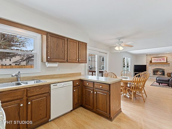 4th image of 1520 Banbury Ave