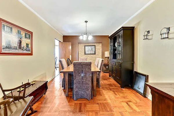 Sold by Keller Williams Realty Landmark | media 5