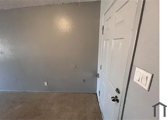 423 Dallas St NE #C — Photo 12
