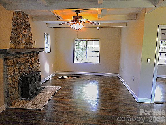 3rd image of 201 Merriman Rd