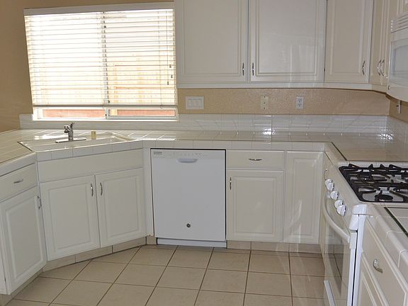 4th image of 5332 W La Vida Ct