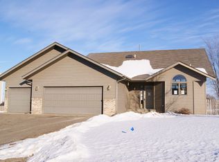 405 15th St N, Sauk Rapids, MN 56379