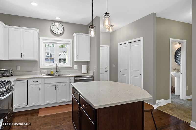 5th image of 53 Weston Way