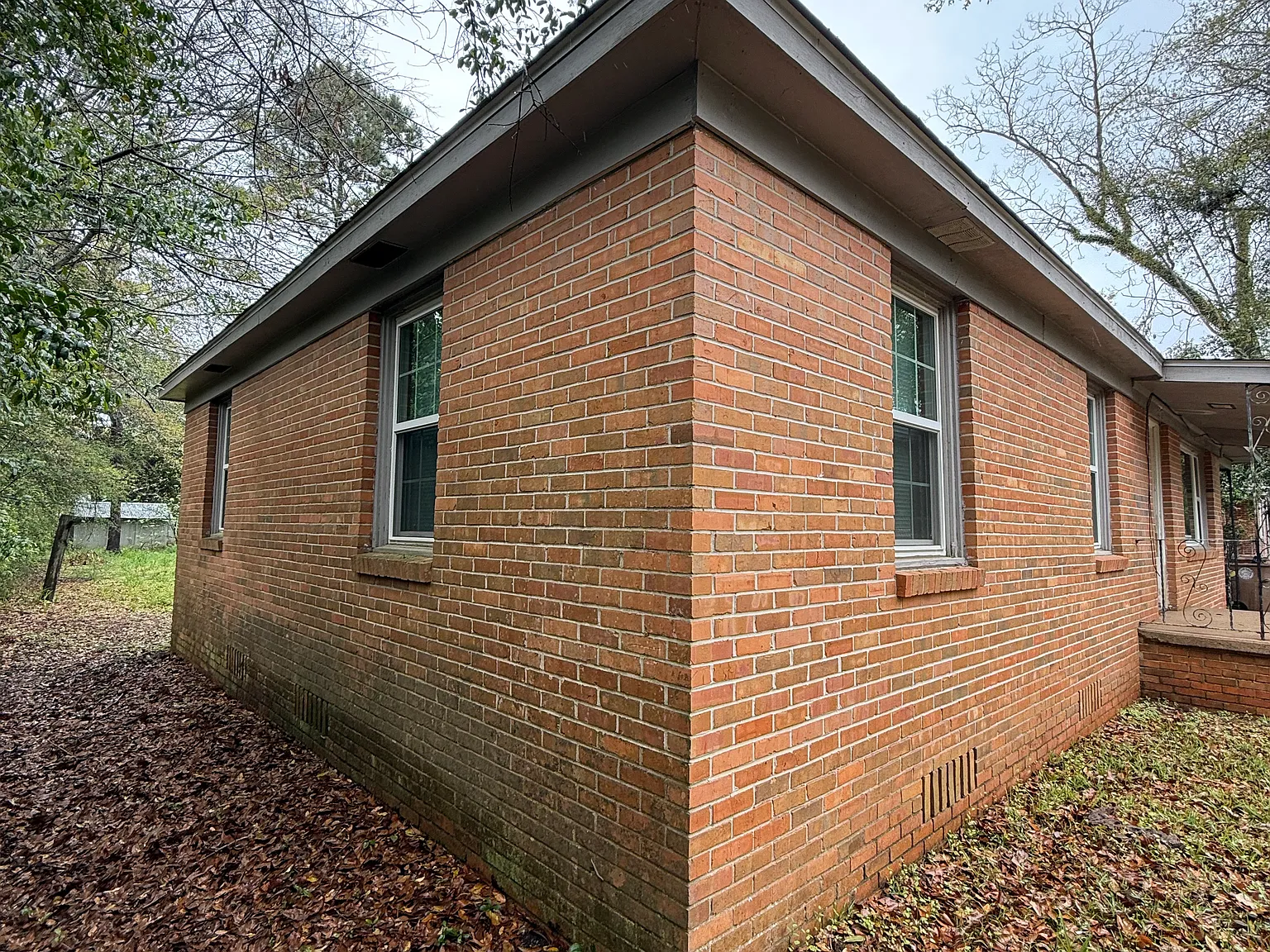 3 bed, 1068 sqft, $1,400 — Photo 3