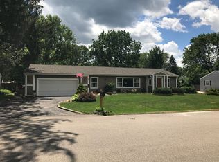 949 Wilmette Ter, Lake Zurich, IL