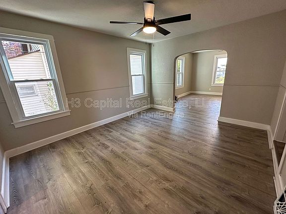 4th image of 114 N Missouri Ave #B