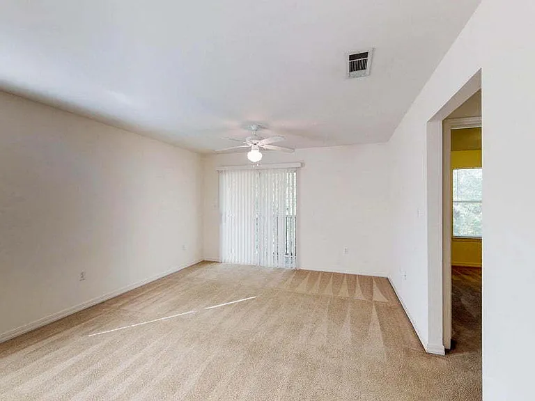 895 Silverwood Dr #3 — Photo 9