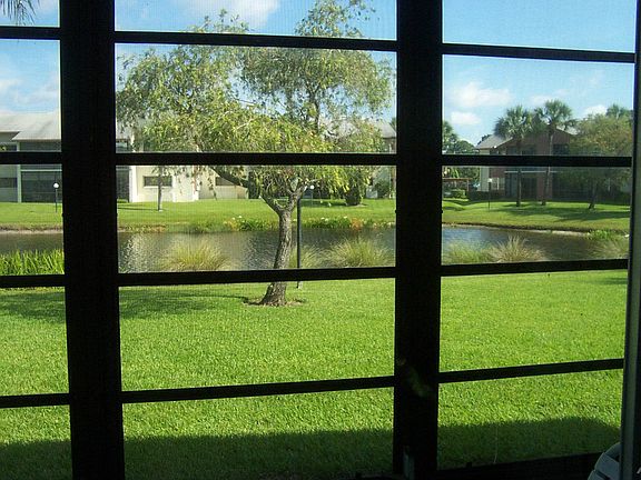 03-View from Unit DCP_0004