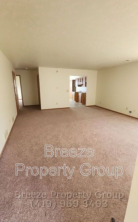 2nd image of 2803 Benford Ln