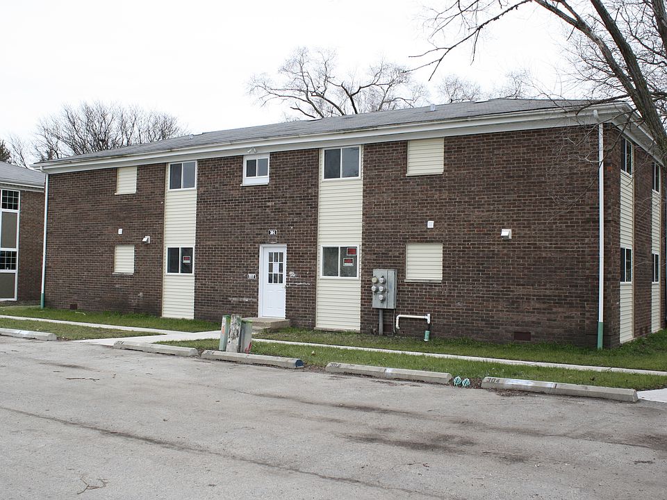 1st image of 304 Wilshire Dr