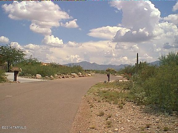3rd image of 1032 E Cave Canyon Pl