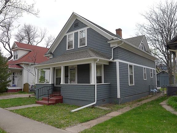 2nd image of 2905 W Pikes Peak Ave