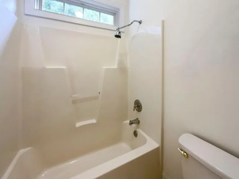 221 Black Forest Dr — Photo 9