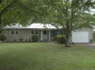 417 N Beechwood Ave, Scottsburg, IN 47170