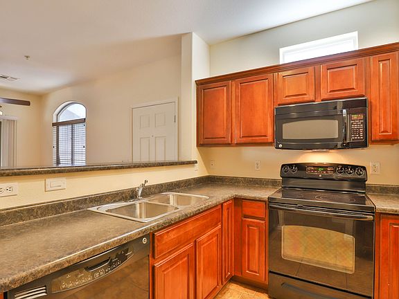 4th image of 2150 W Alameda Dr #1063
