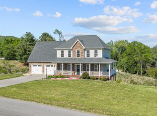 250 Thornblade Way, Blue Ridge, VA 24064