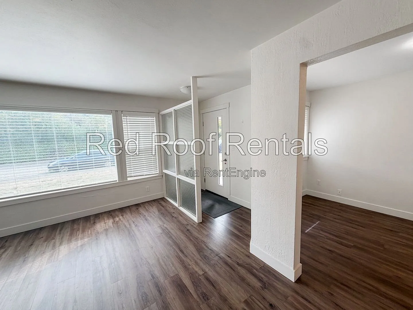 2 bed, 2.0 bath, 1200 sqft, $2,255 — Photo 3