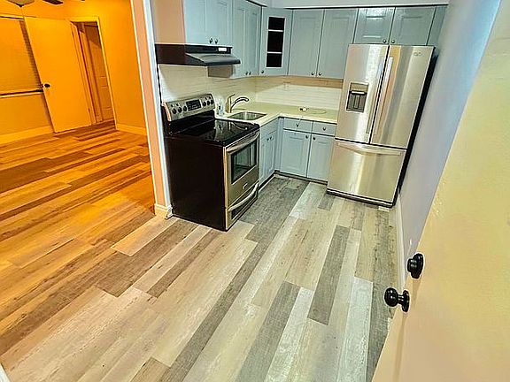 5th image of 1035 NE 32nd St