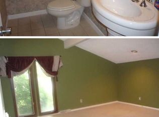 55 Shire Dr S, East Amherst, NY 14051