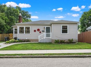 380 Glen Oak St, Dubuque, IA 52001