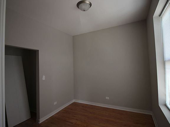 4th image of 4200 N Milwaukee Ave #2F