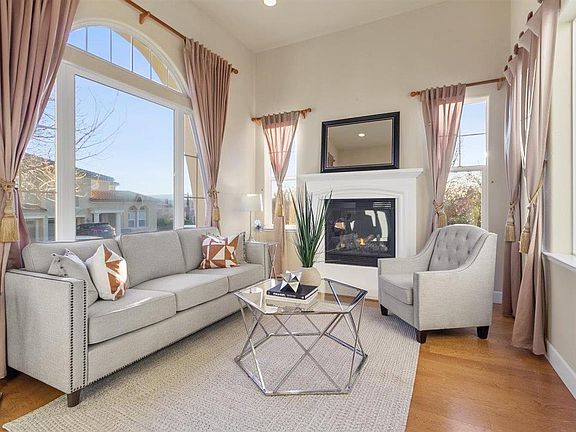 5th image of 3505 La Castellet Ct