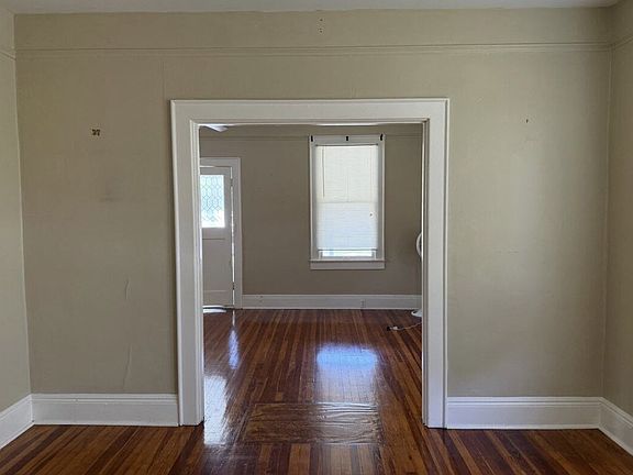 3rd image of 330 W Stanley St