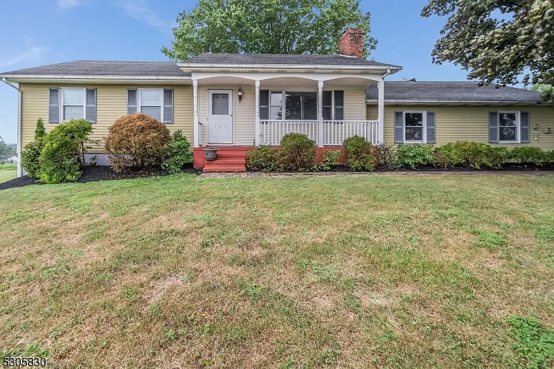 3 bed, 3.0 bath, $3,600 — Photo 1