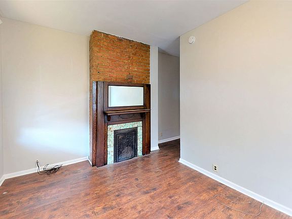 2nd image of 426 Ada St