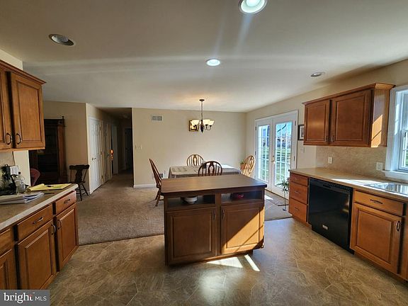 5th image of 448 Drytown Rd