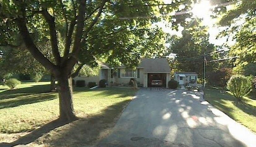 1st image of 115 Sunset Ave