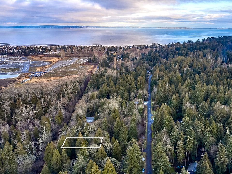 1st image of 25 Roosevelt Road