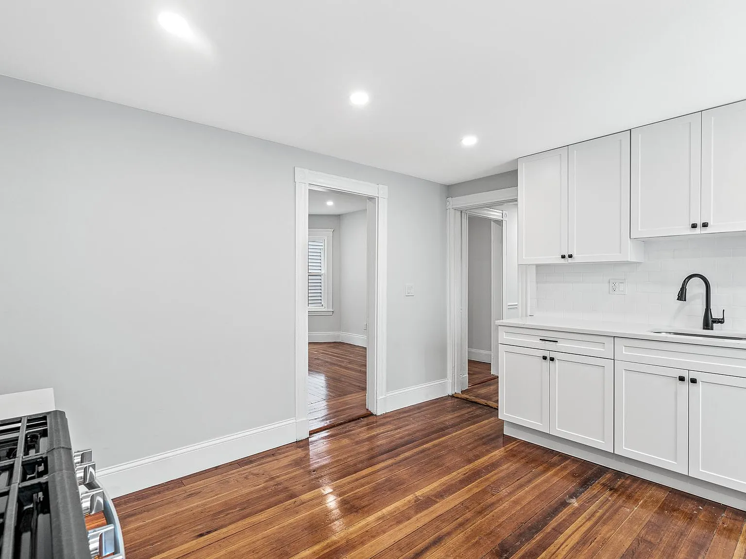 79 Pleasant St — Photo 3