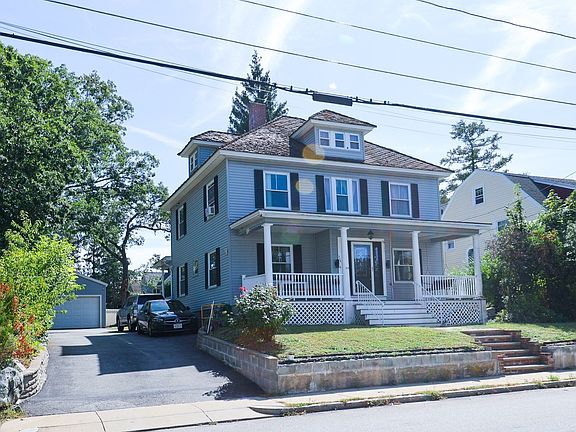 3rd image of 374 Pine St