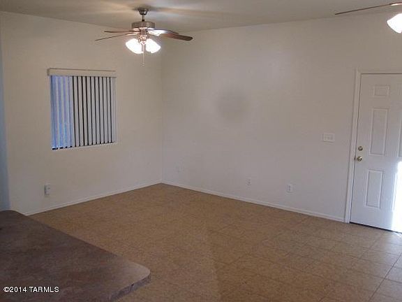 5th image of 3043 N Estrella Ave