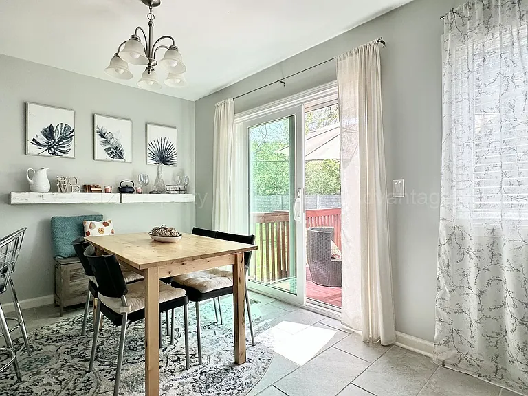 10111 Austrian Way — Photo 10