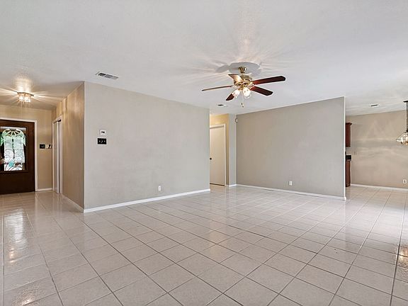 3rd image of 6991 Sunset Village Dr