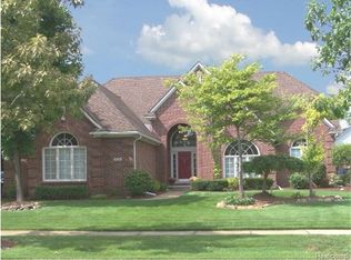25737 Arcadia Dr, Novi, MI 48374