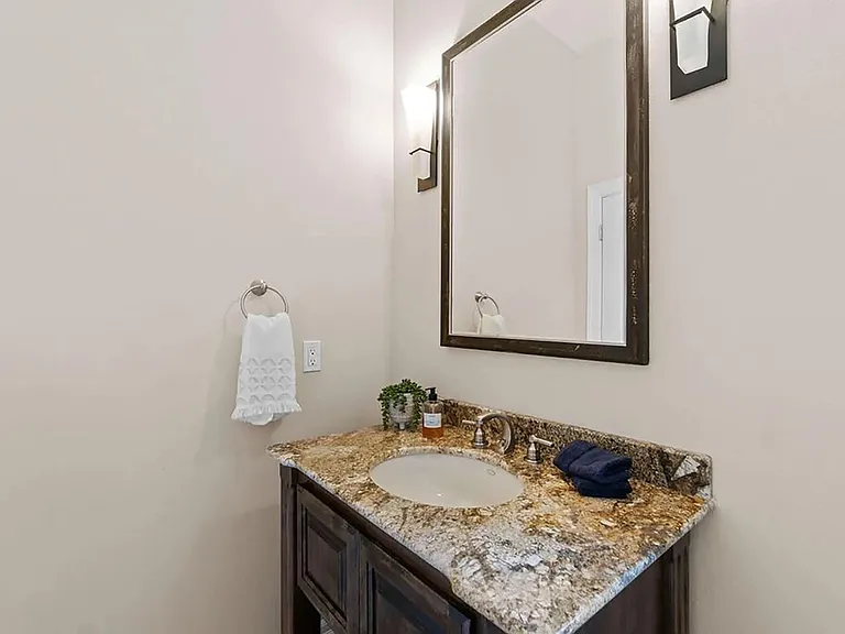 2939 NW Fairway Heights Dr — Photo 42