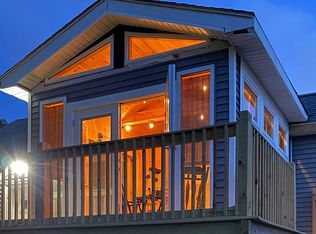 110 Baldwin St, Fall River, MA 02720