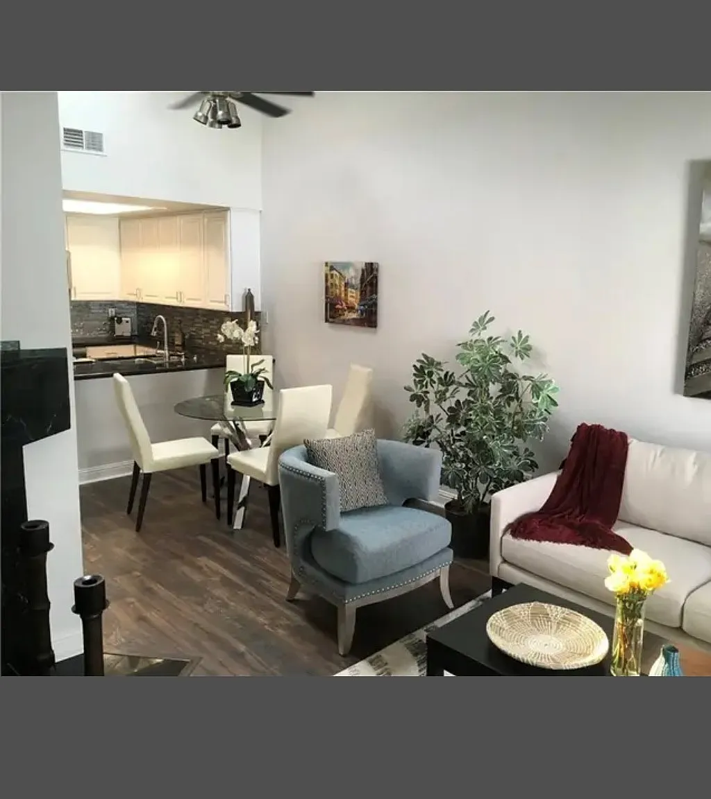 2 bed, 915 sqft, $2,875 — Photo 3