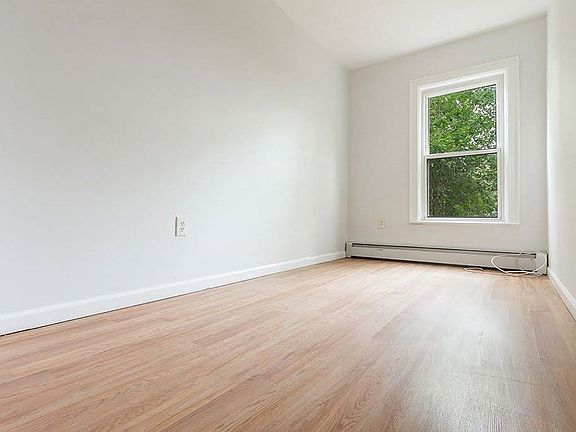 4th image of 114 Clendenny Ave