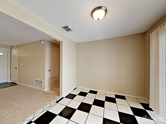 5th image of 2677 Tina Ln