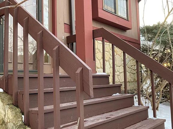 5th image of 7580 Harbor Ln
