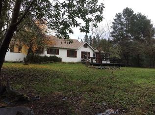 6893 W Evans Creek Rd, Rogue River, OR 97537