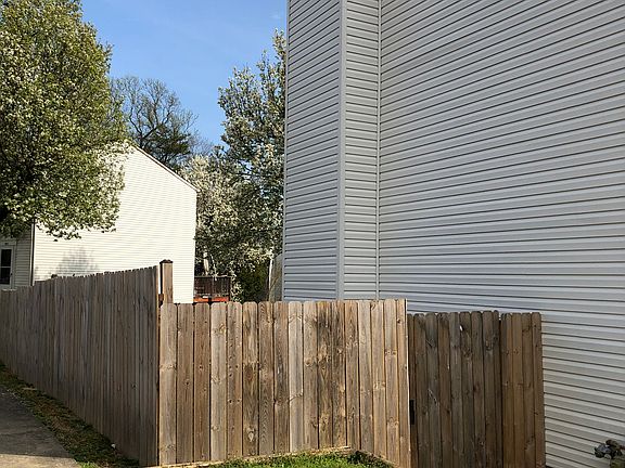 4th image of 12751 Clipper Dr