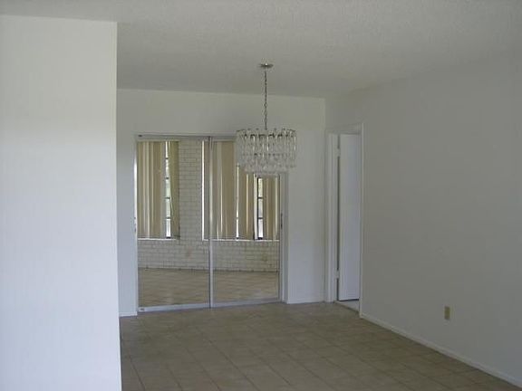 3rd image of 8200 NW 100th Ter