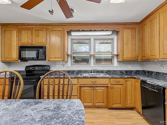 5th image of 2209 Benhill Dr